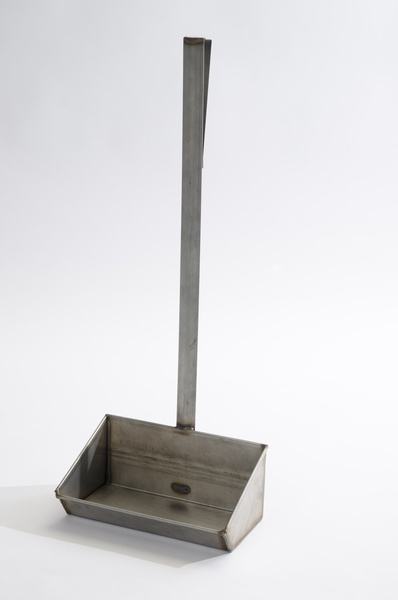 A00-0500 B26 mangeoire pour porcelets avec mécanisme de suspension Bac de bain pour bébé à accrocher au mur